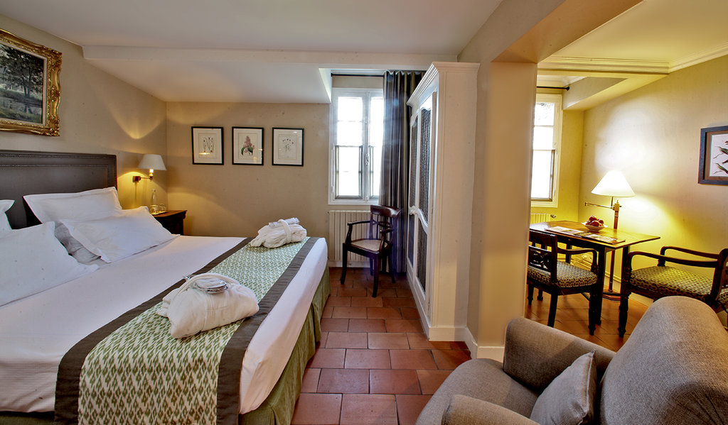 Guest photo