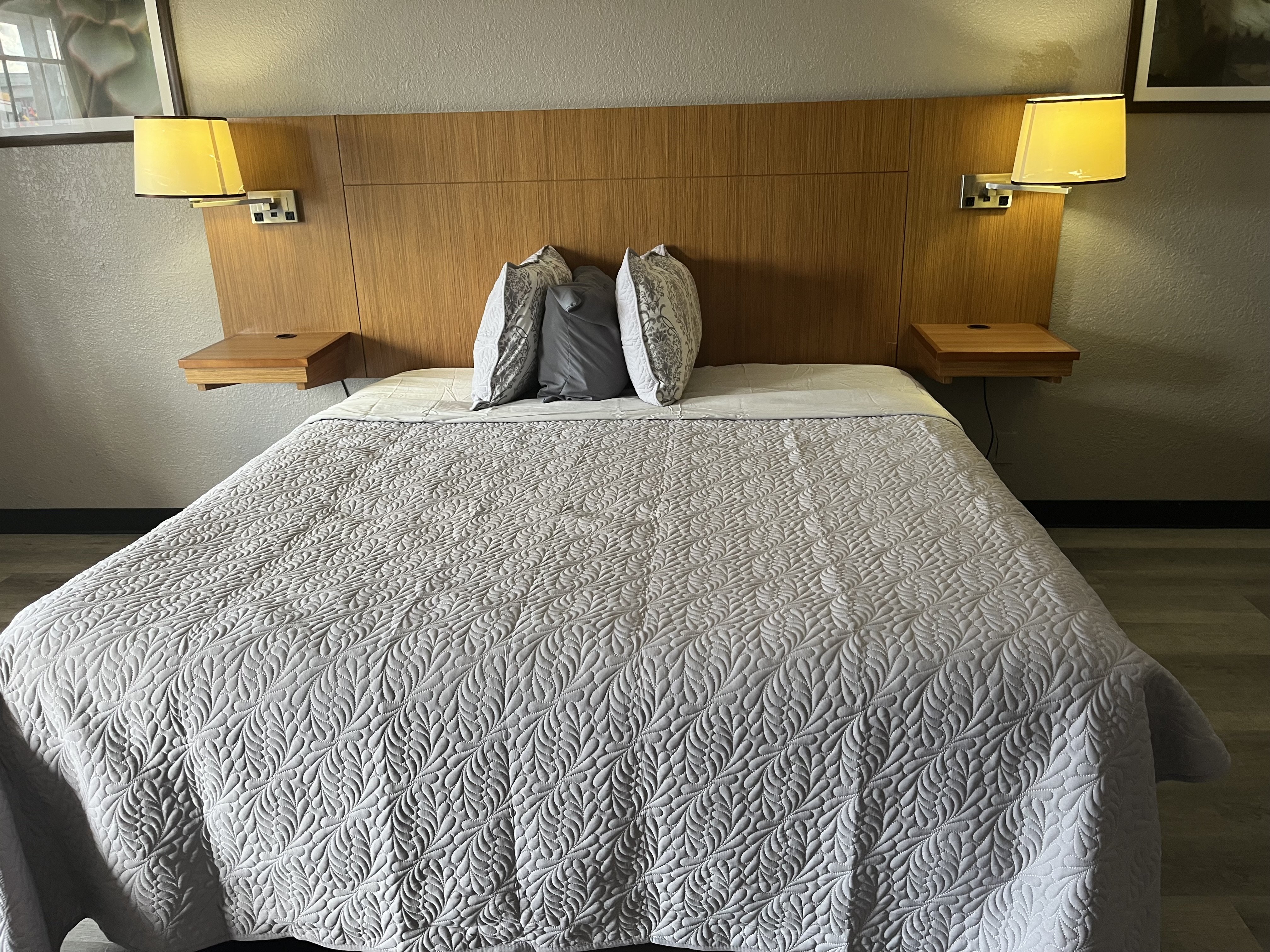 GO2 Inn & Suites