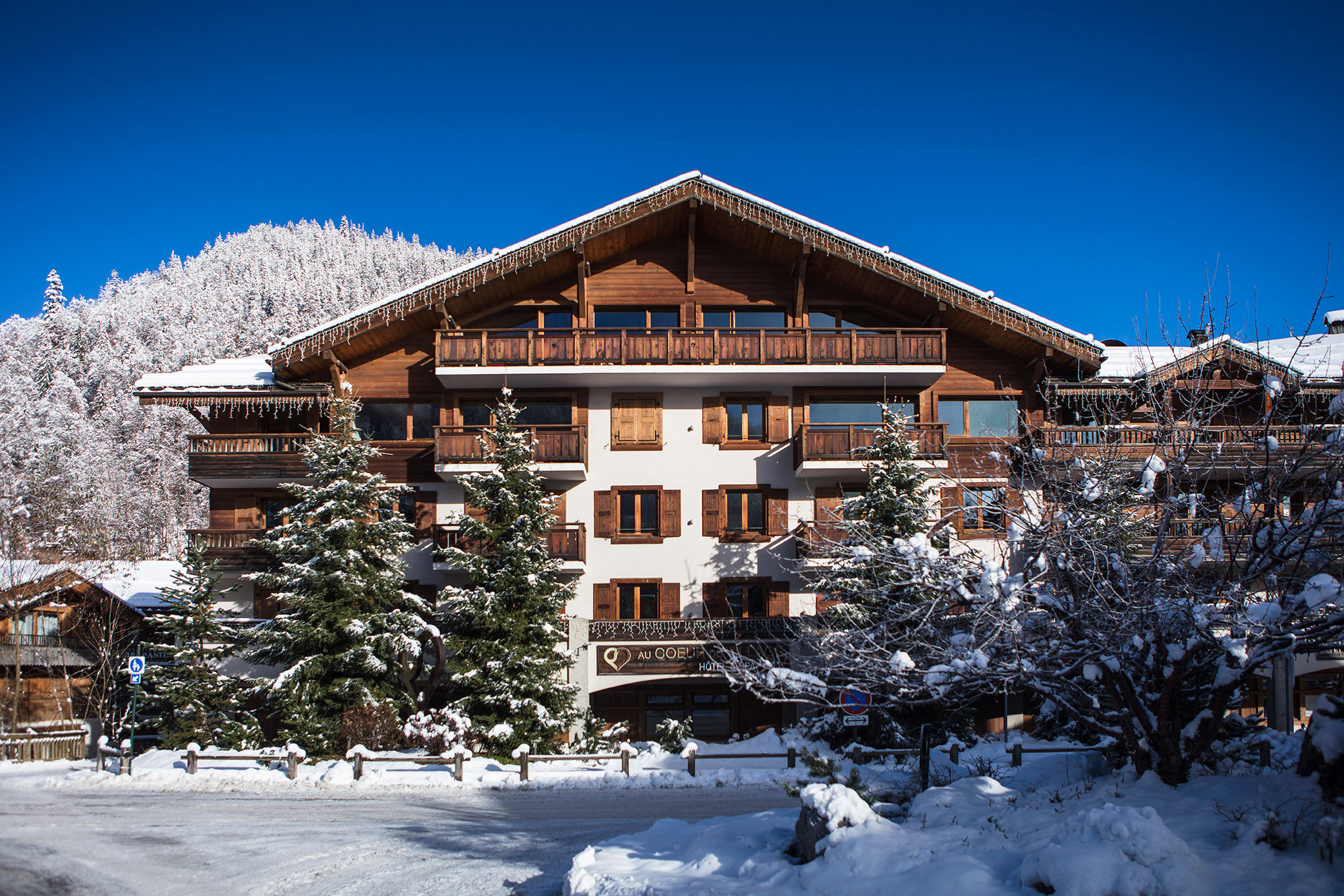 Au Coeur Du Village