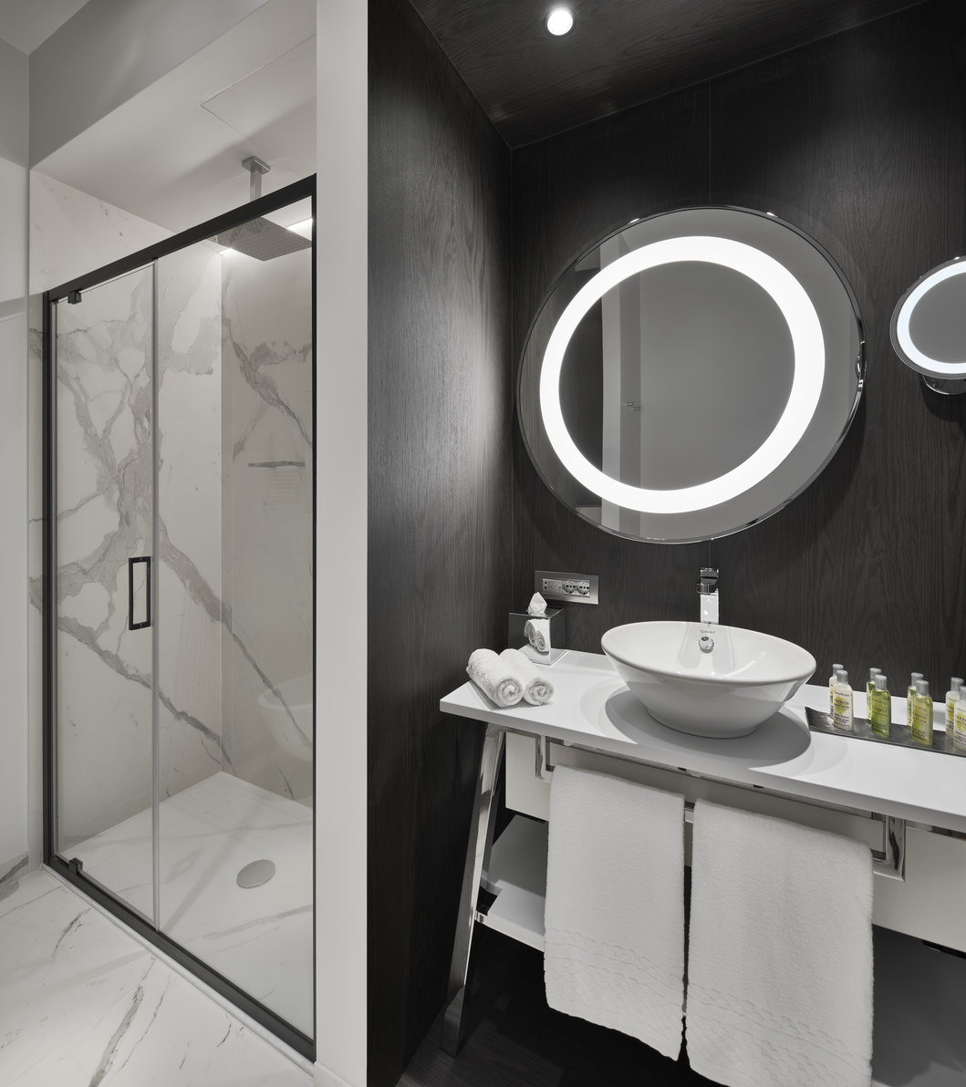 DoubleTree by Hilton Trieste Room Type - KING HISTORIC 1 BEDRM STE