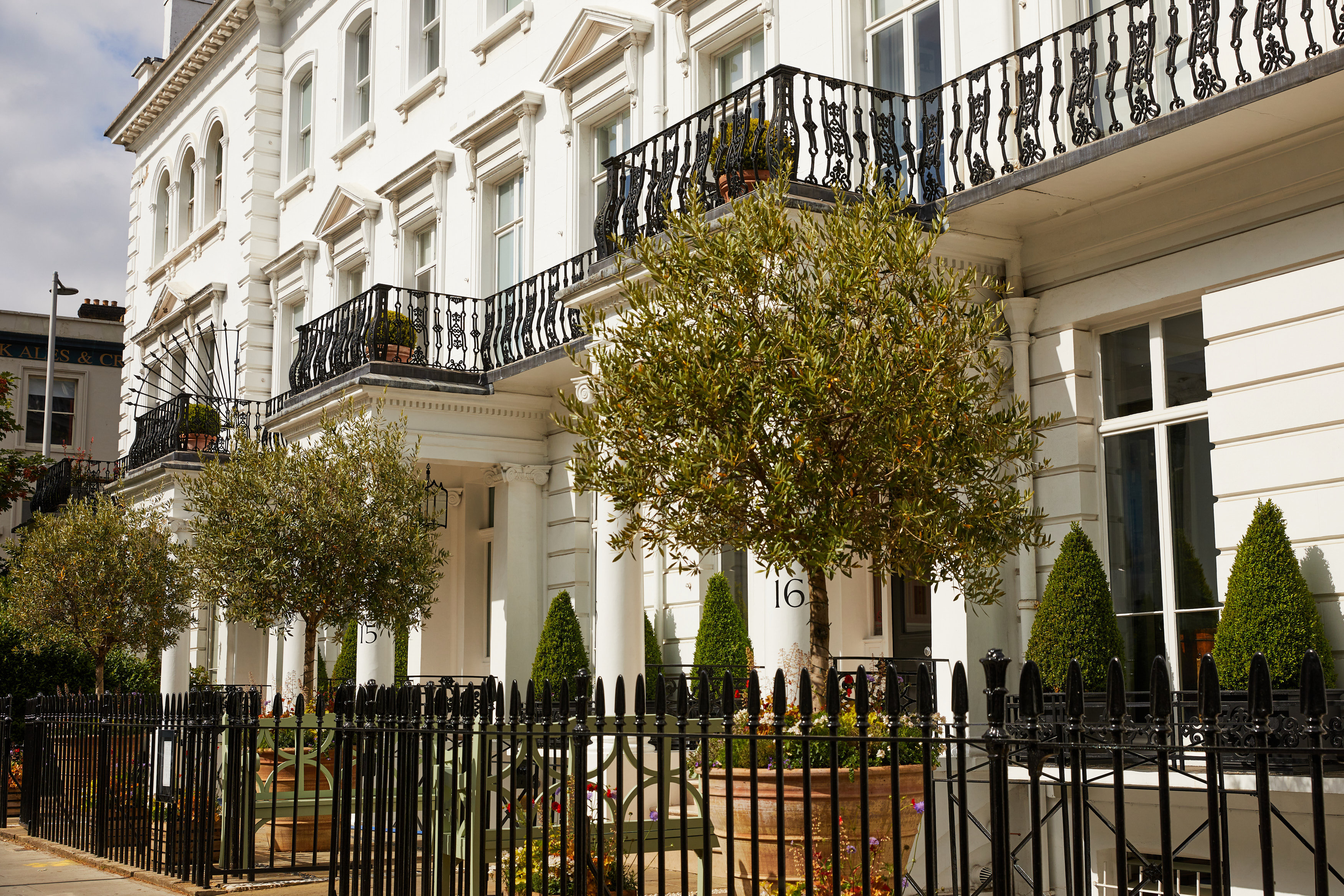 Number Sixteen Hotel