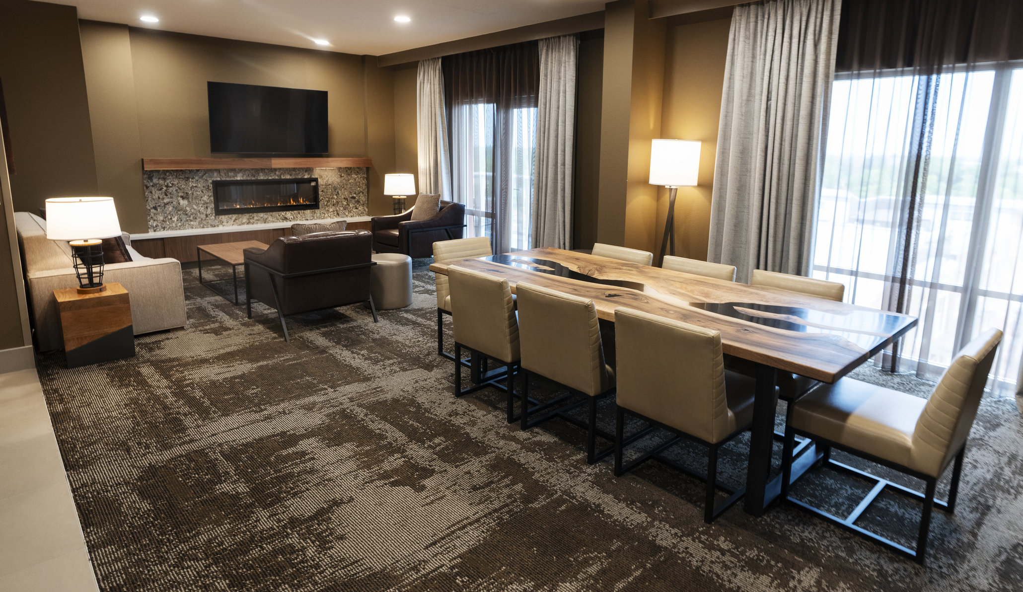 The Broadway Columbia - a DoubleTree by Hilton Room Type - PRES SUITE 1 KING ACC RIS