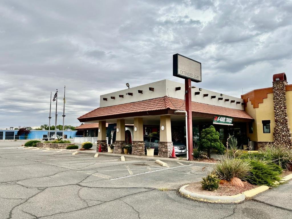 Brentwood Inn