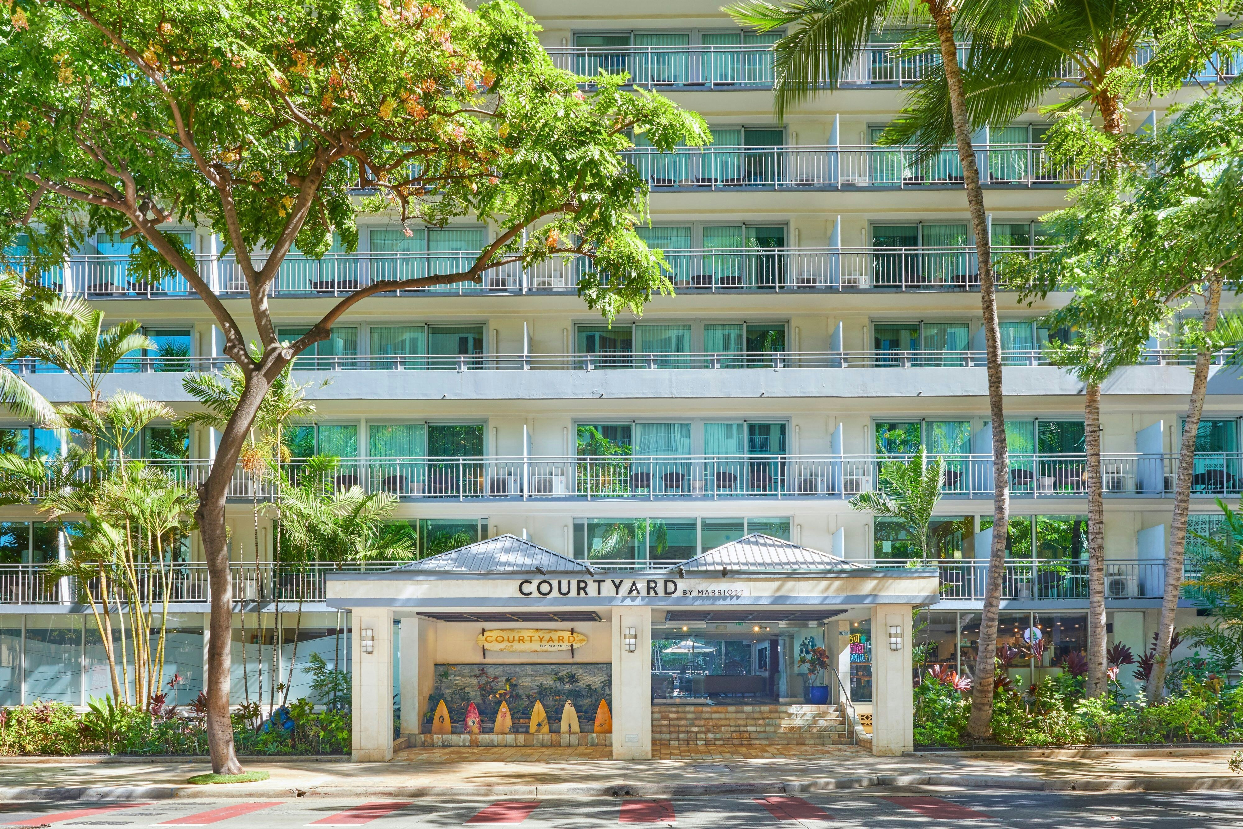 Courtyard by Marriott Waikiki Beach