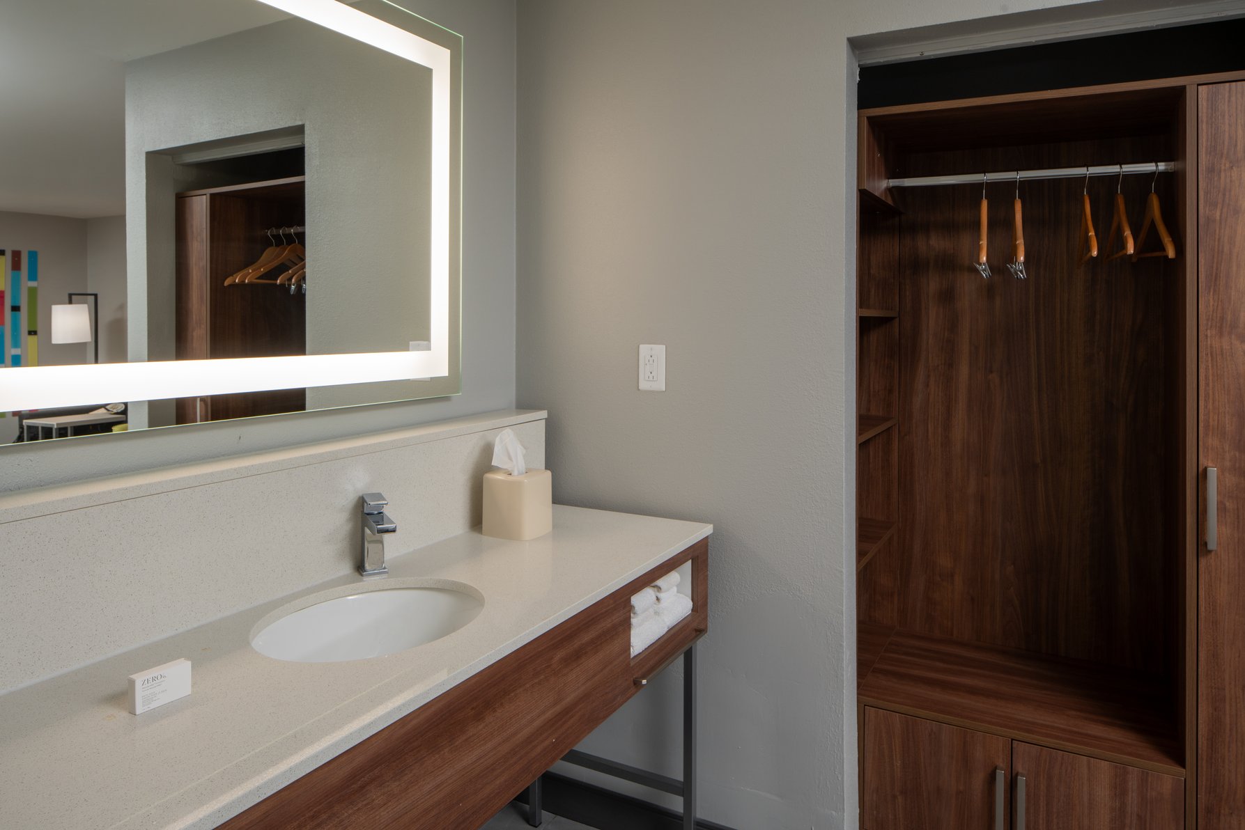 Hampton Inn by Hilton Enterprise Room Type - 2QN MOB HEA ACC TUB STU NS