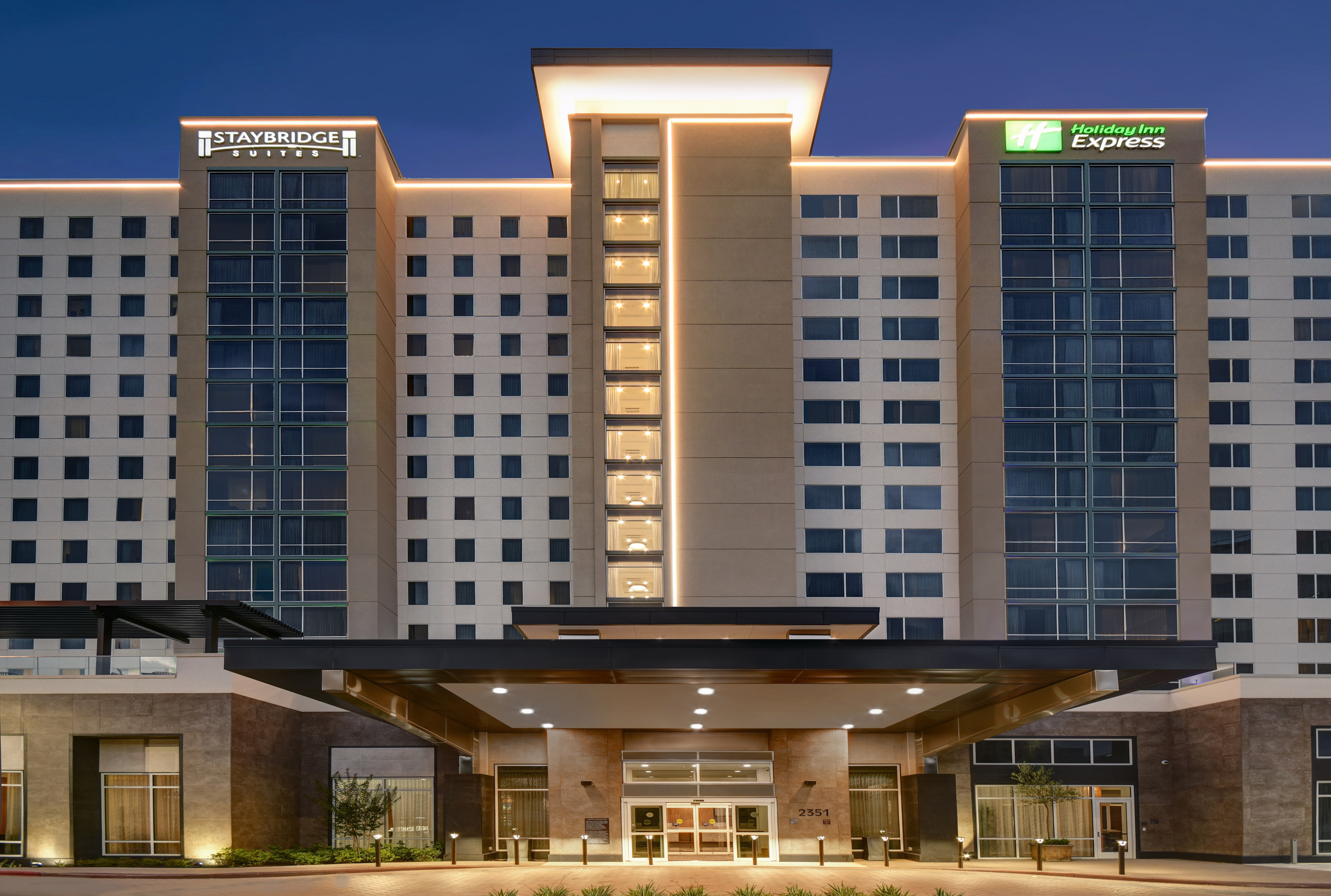 Holiday Inn Express Galleria Area