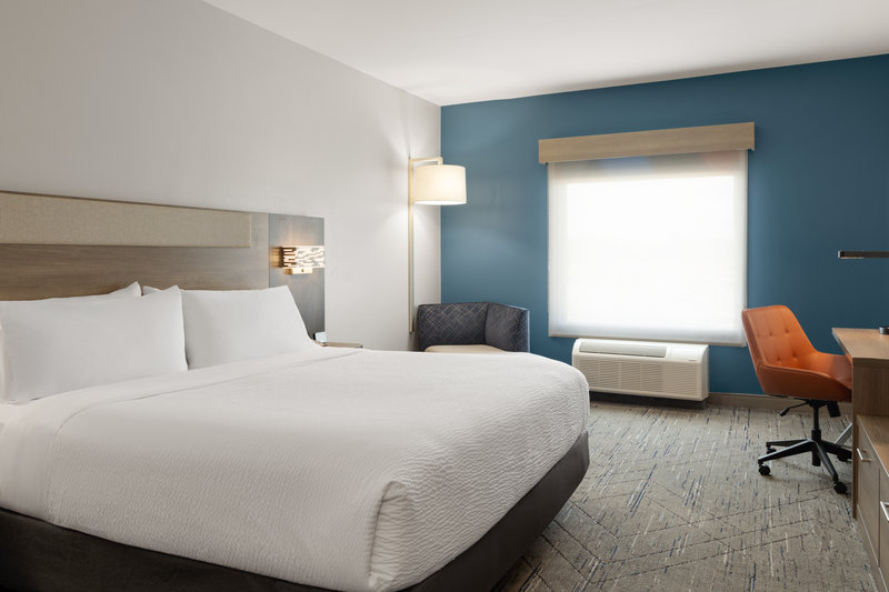 Holiday Inn Express and Suites Meridian I-20