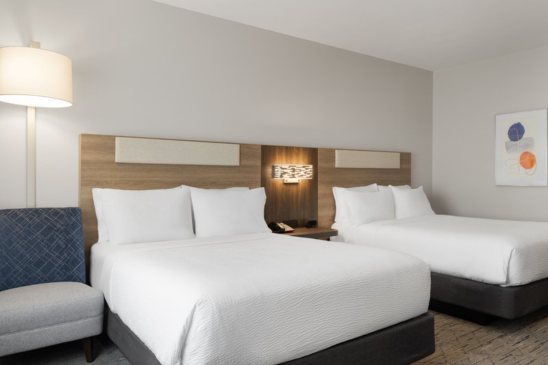 Holiday Inn Express and Suites Meridian I-20