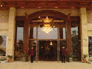 Blue River Hotel
