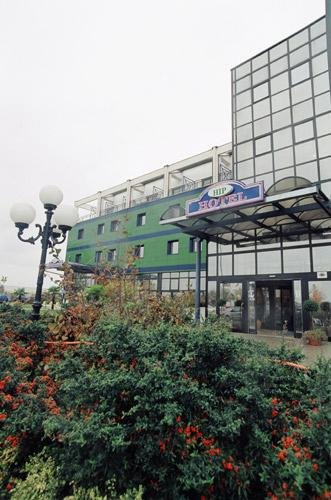 HotelTo