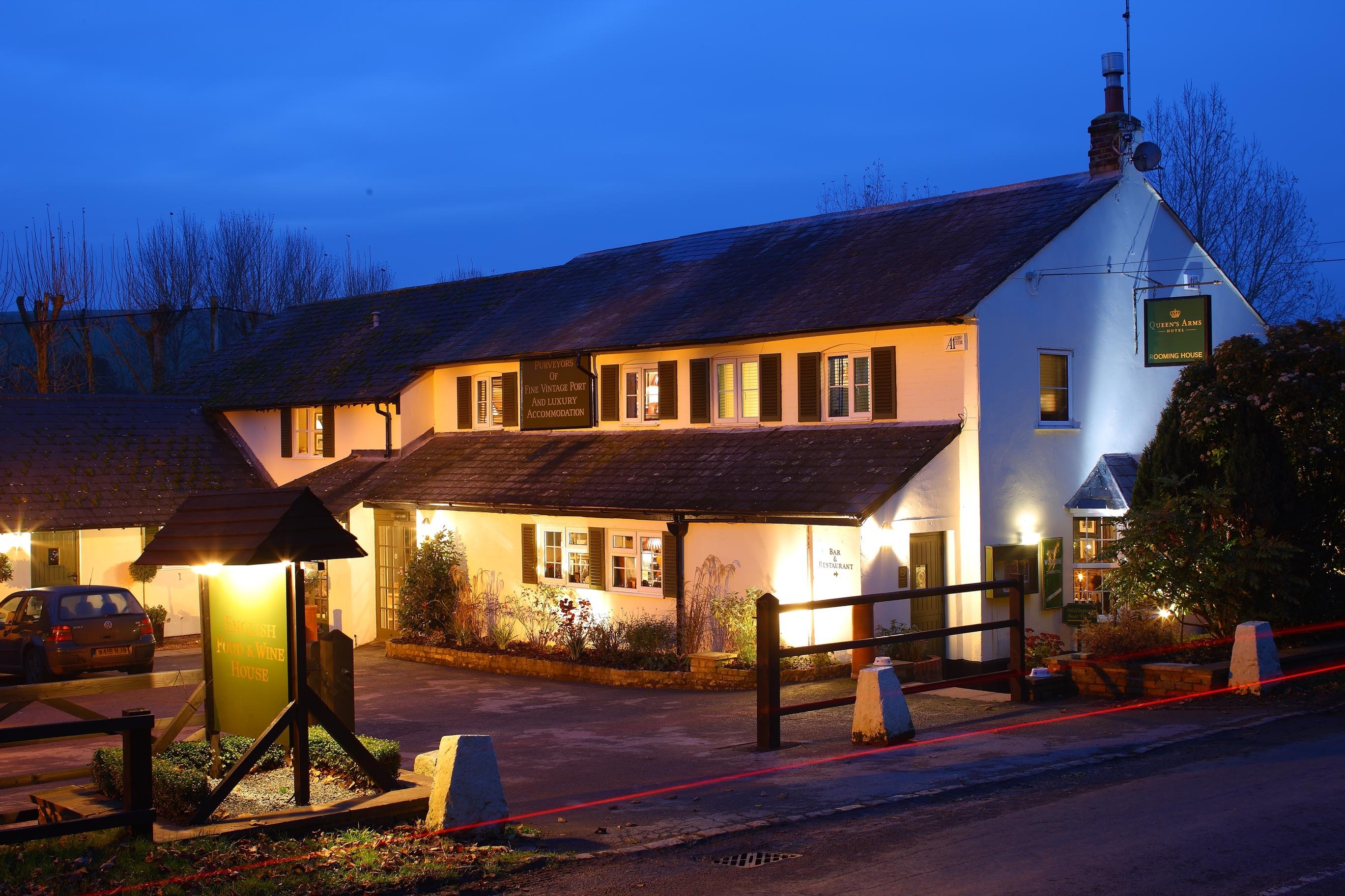 Queen's Arms Hotel