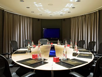 Meeting Room (OpenTravel Alliance - Meeting room)