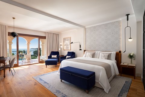 Junior Suite - Sea View - One Bedroom Suite