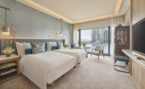 Club Marina Bay Twin Room