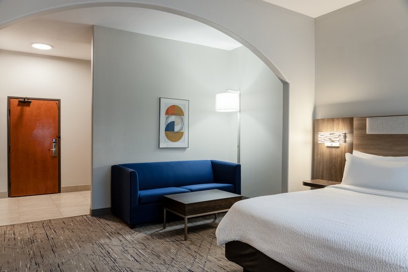 HOLIDAY INN EXPRESS VANCOUVER-N (SALMON CREEK)