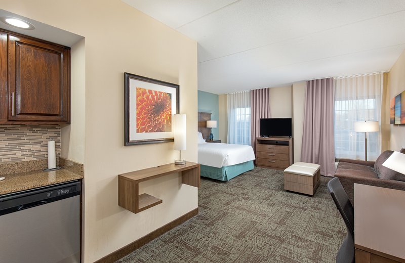 STAYBRIDGE SUITES OAK RIDGE