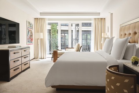 Courtyard Suite