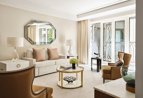 Courtyard Suite
