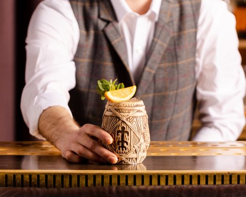 Our exquisite cocktail menu is full of surprises and delights!