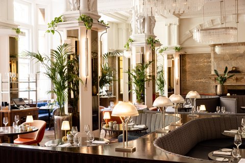 The perfect setting to savour exceptional food and fine wine.