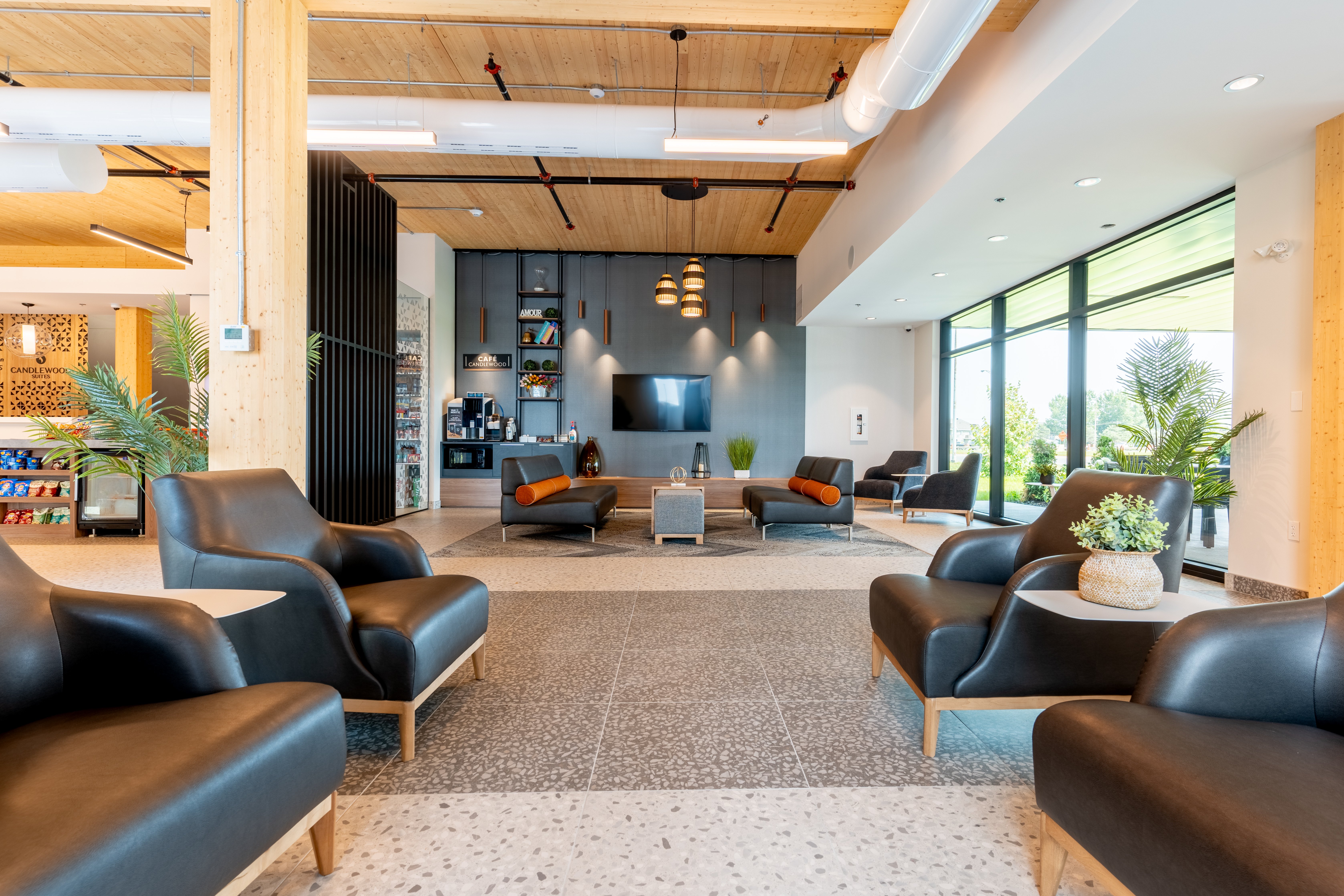 Holiday Inn Expr & Stes Trois-Rivieres W