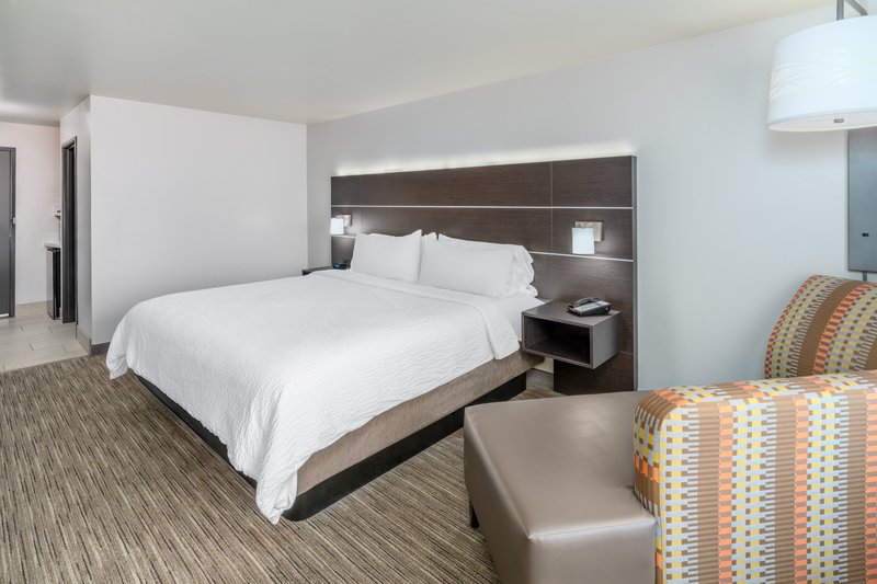 Holiday Inn Express and Suites Colorado Springs AFA Northgate