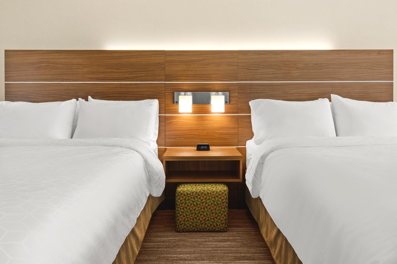 HOLIDAY INN EXPRESS CORNING