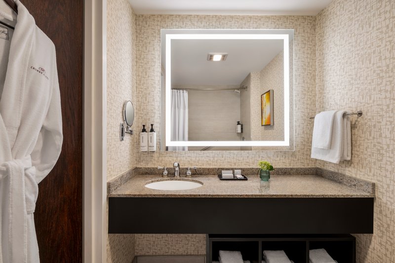 Crowne Plaza Edison