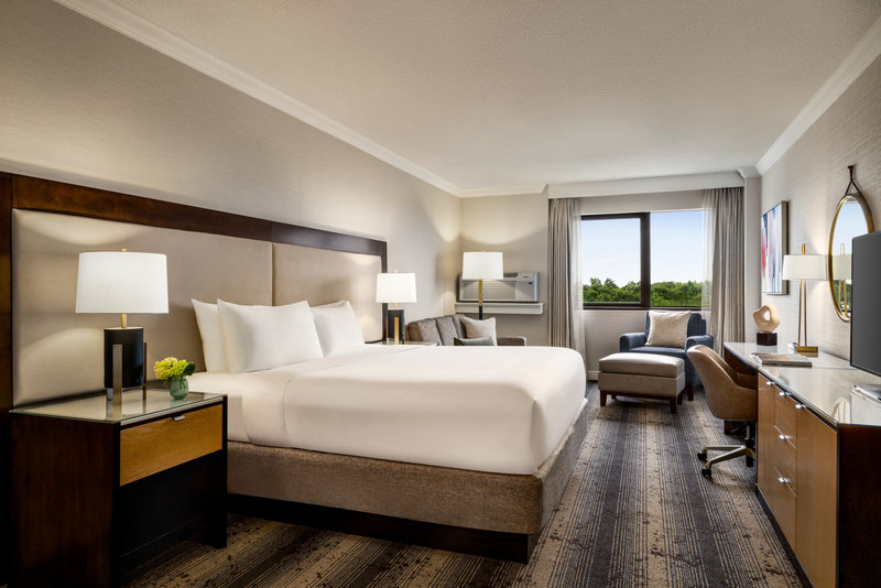 Crowne Plaza Edison