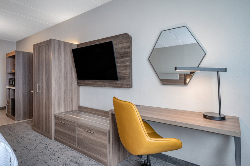 HOLIDAY INN EXP STES GAHANNA