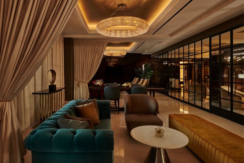 The LaSalle Chicago, Autograph Collection