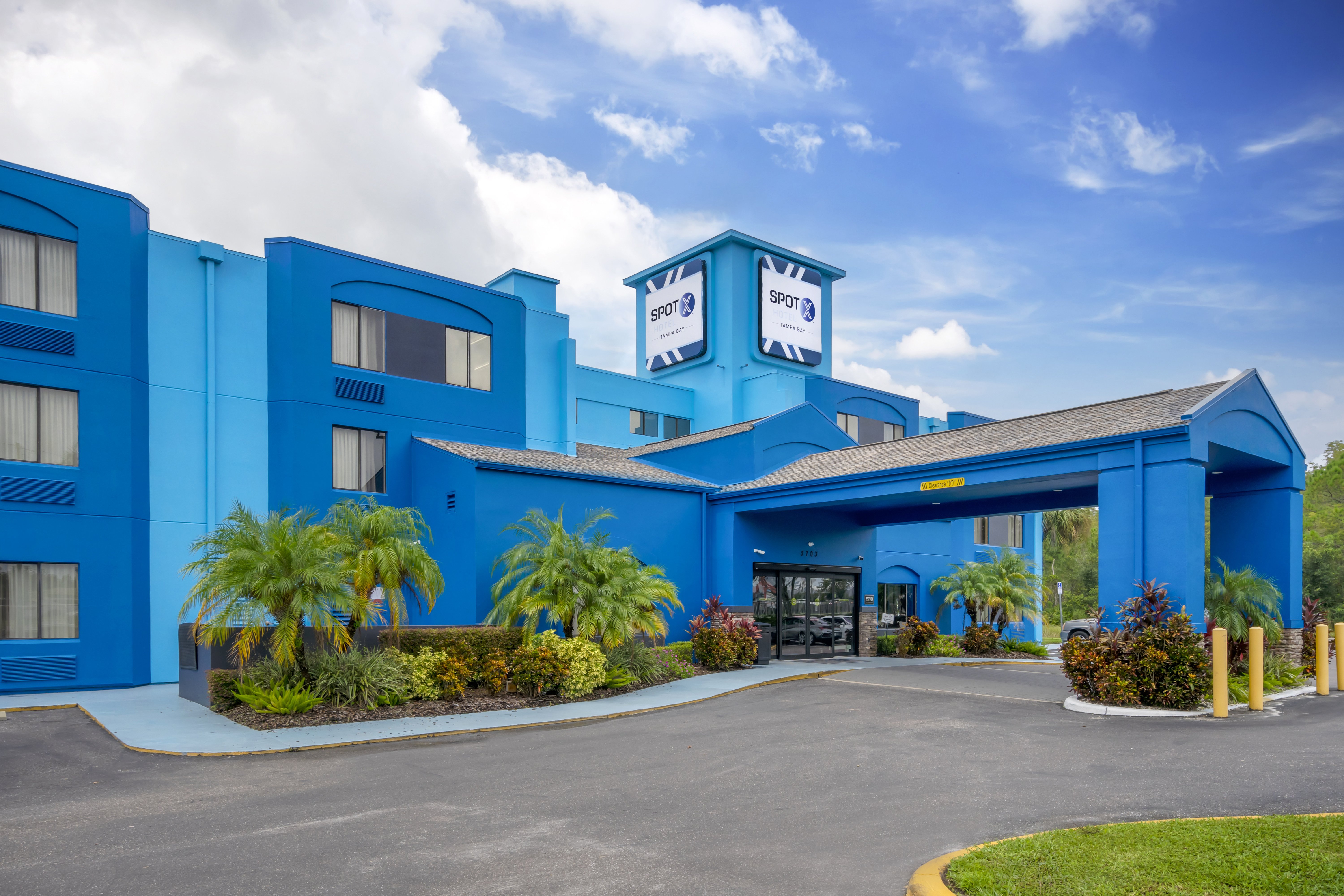 Spot X Hotel Tampa - Wesley Chapel