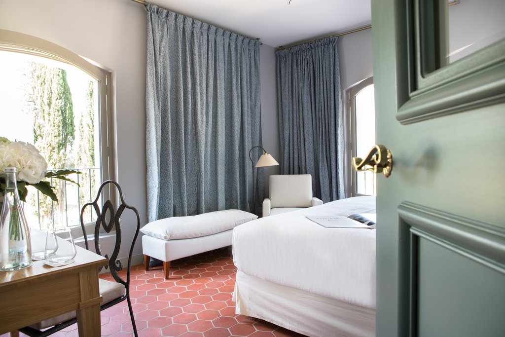 Guest photo