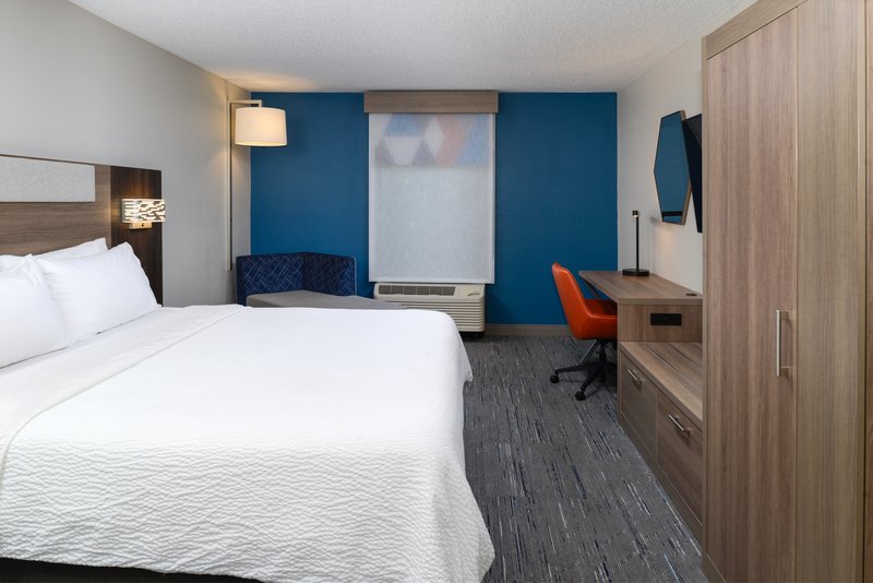 Holiday Inn Express Hotel & Suites MARYSVILLE