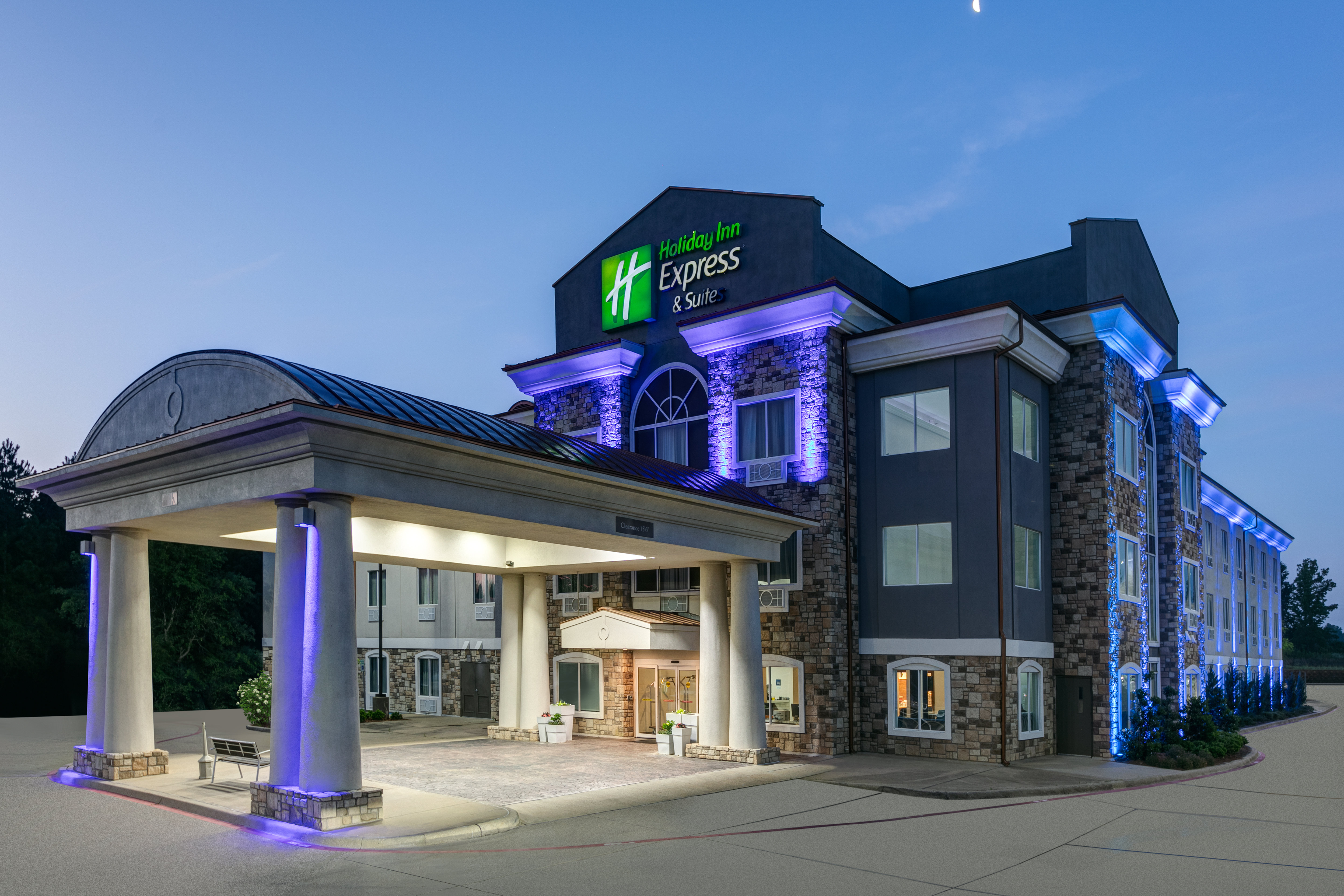 Holiday Inn Express Marshall