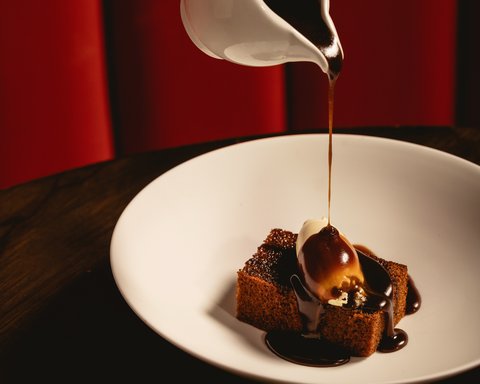 Tuck into our mouth-watering dessert menu.