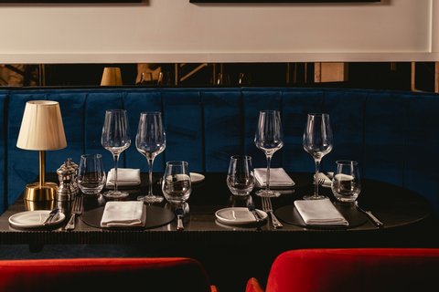 Our classic menu is complemented by a chic yet laid-back ambience.