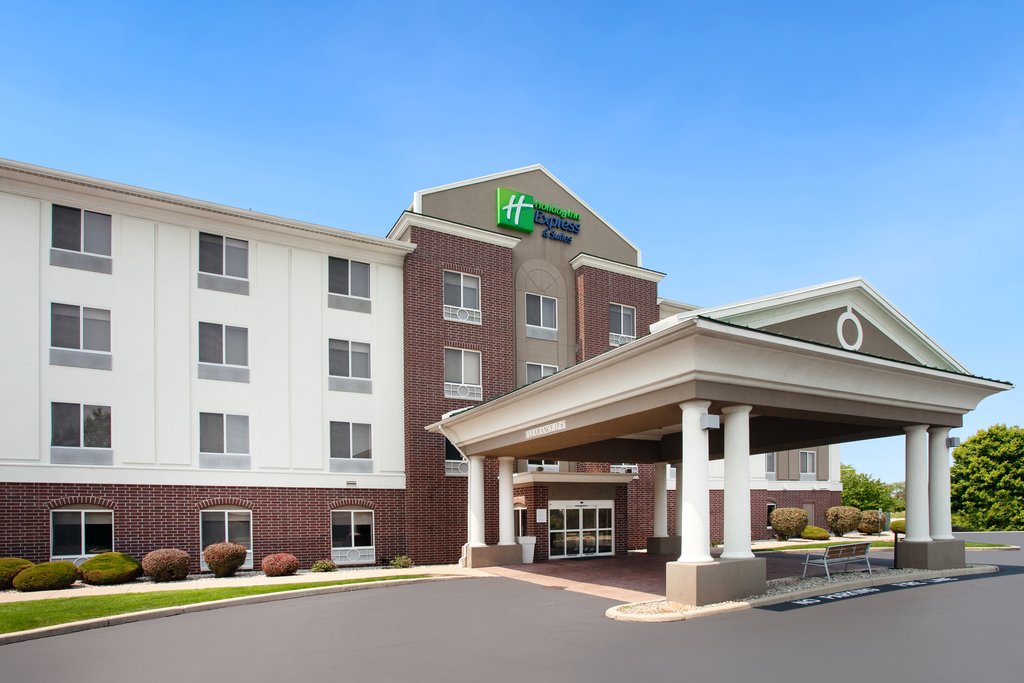 Welcome to the Holiday Inn Express in Lansing, IL
