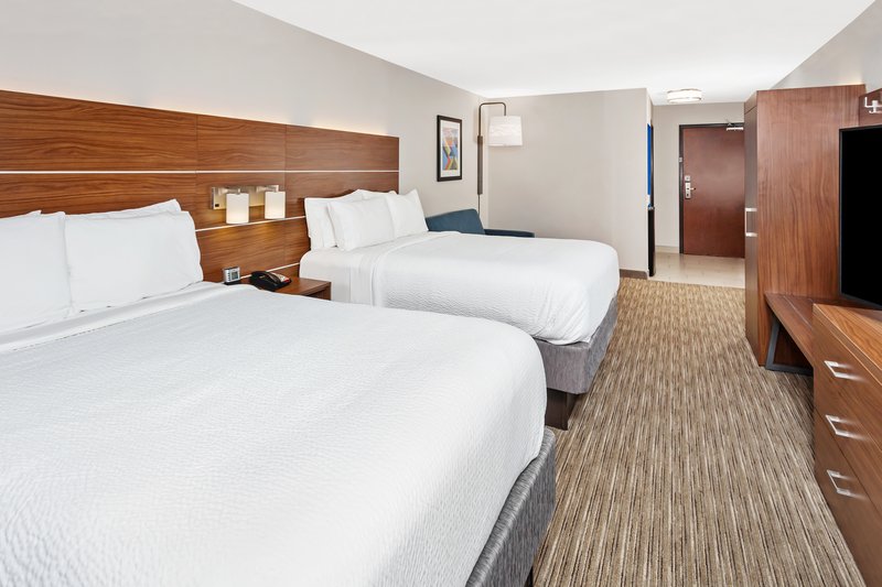 HOLIDAY INN EXPRESS LANSING