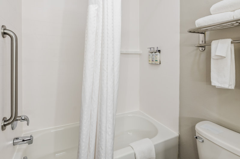 Holiday Inn Express and Suites Wytheville