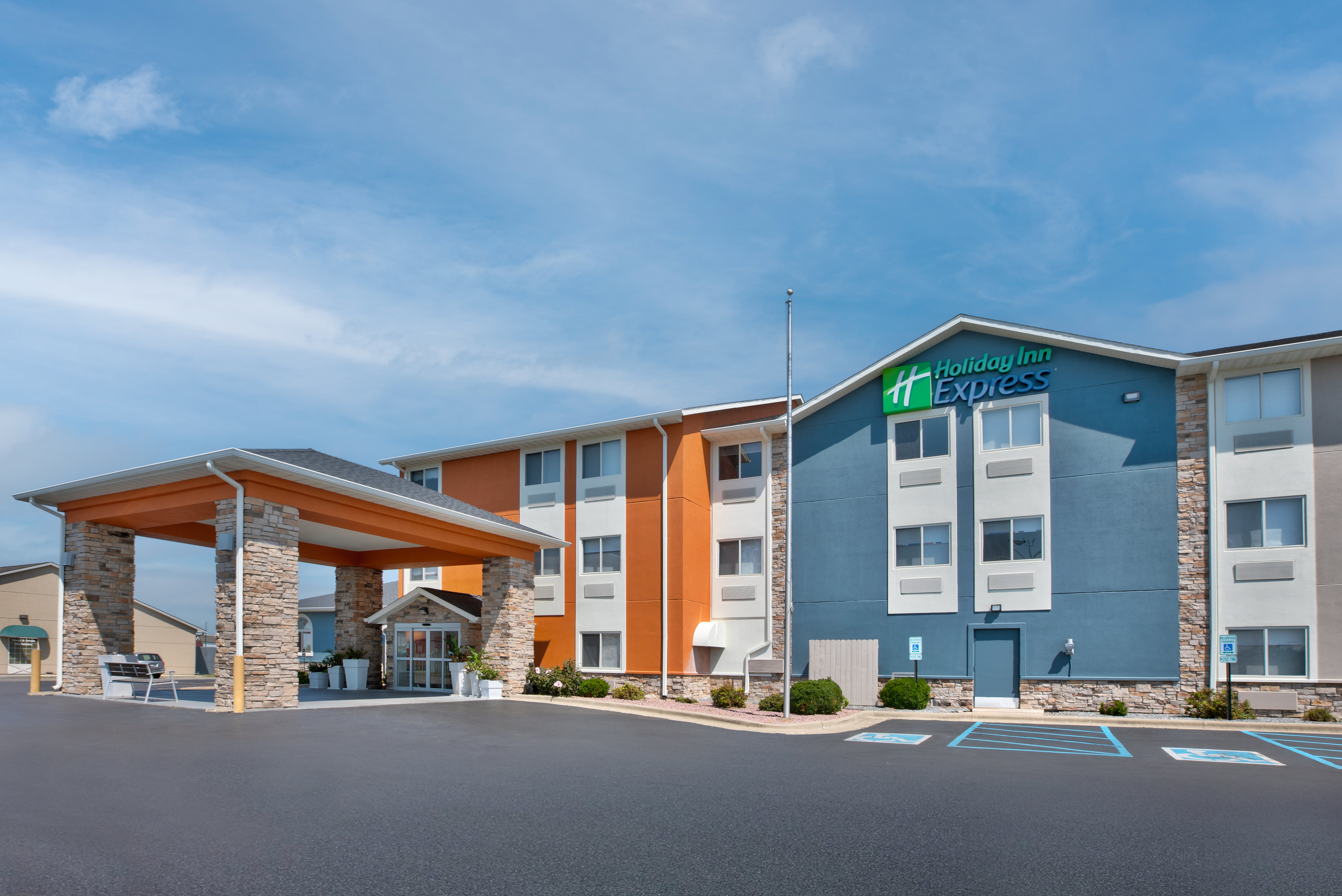Holiday Inn Express Tuscola
