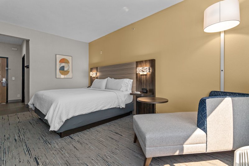 HOLIDAY INN EXPRESS CROCKETT