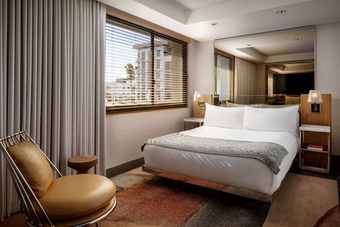 Queen Suite