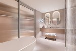 Clock Tower Suite, Executive lounge access, 1 Bedroom Junior Suite, 1 King, Victoria Square view