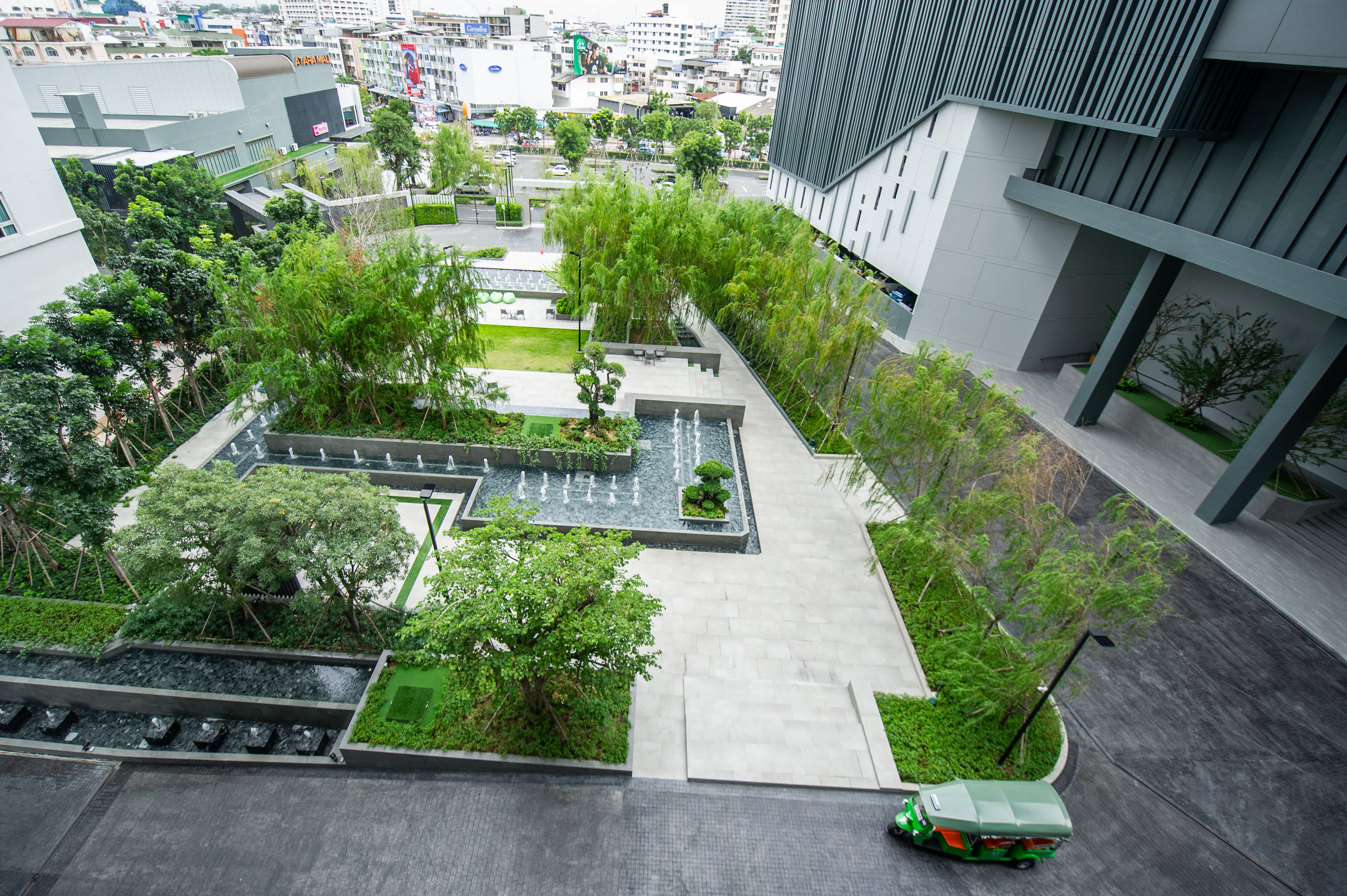 Oakwood Hotel & Residence Sri Racha