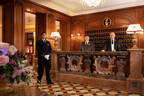 Concierge Desk
