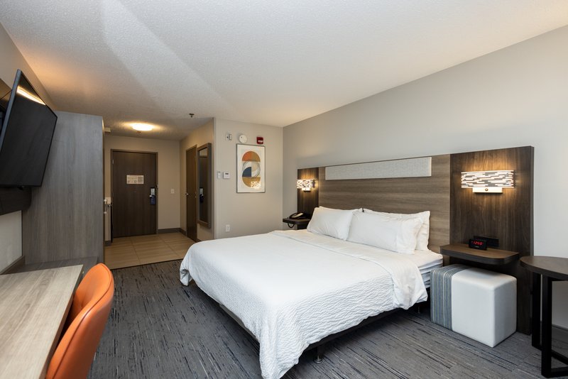 Holiday Inn Express Hotel & Suites MARYSVILLE