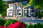 Aloft by Marriott Portland Airport at Cascade Station