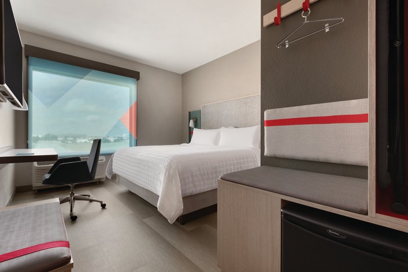 avid Hotels Plano North