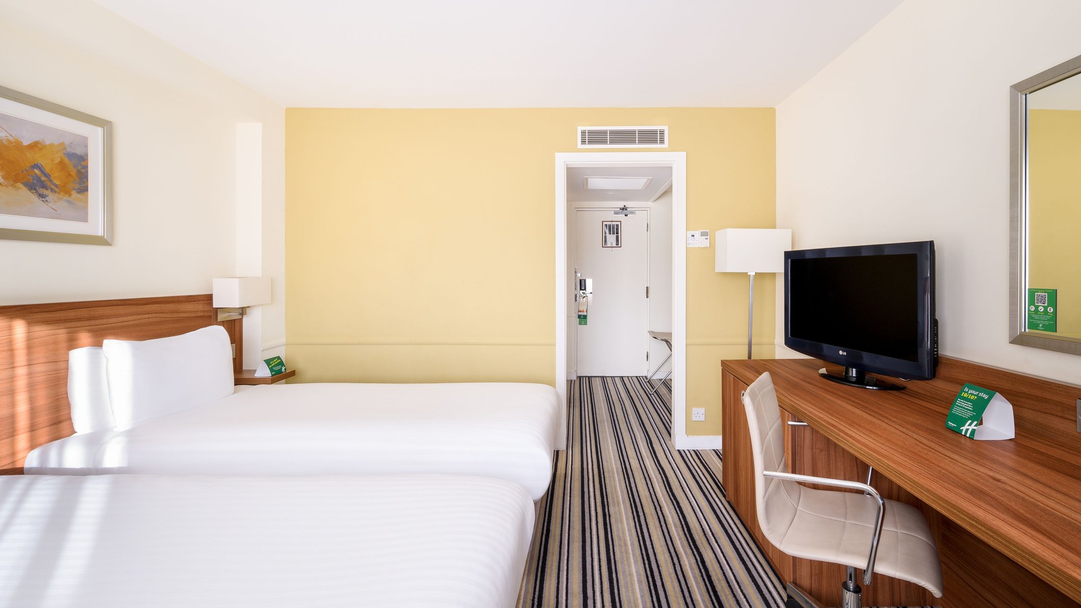Holiday Inn Swindon Room Type - 2 Single Standard